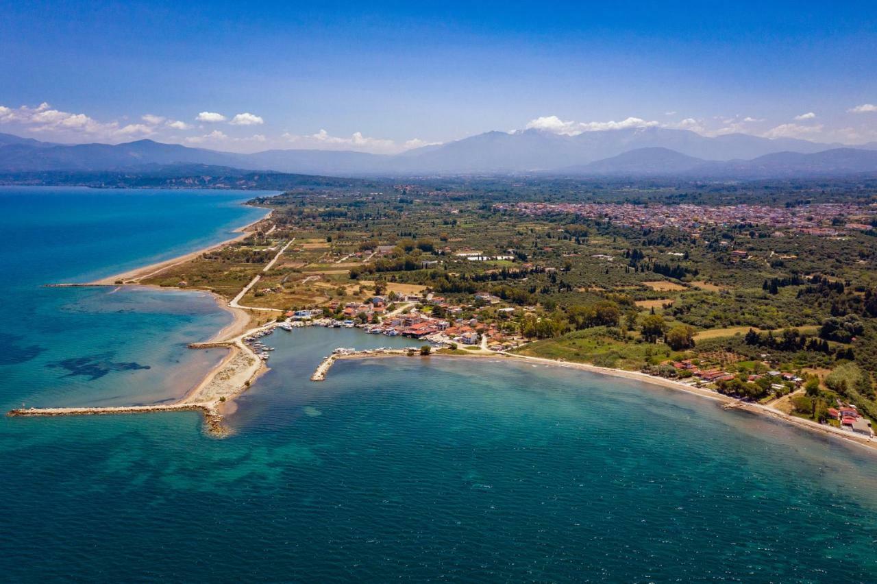 Kiko, The Coastline House Villa Kato Achaia Exteriör bild